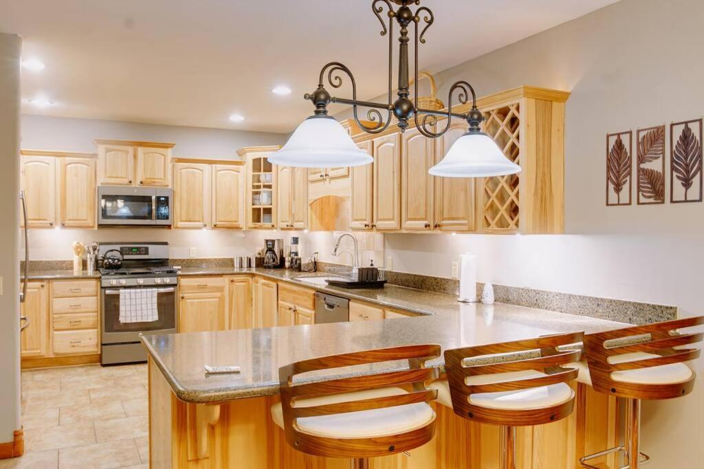 Relaxingrejuvenating 4Br 3 And Half Ba Cabin Munds Park Bagian luar foto